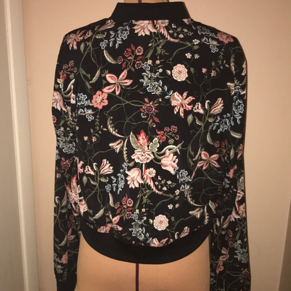 Bomber jacket - Picture 2 of 2